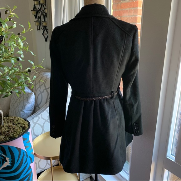 Forever 21 trench coat with belt - Picture 3 of 8